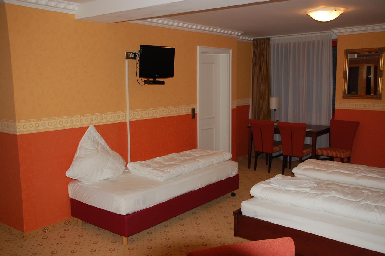 Kegel Tanz Palast Winterberg Hotel Exterior photo