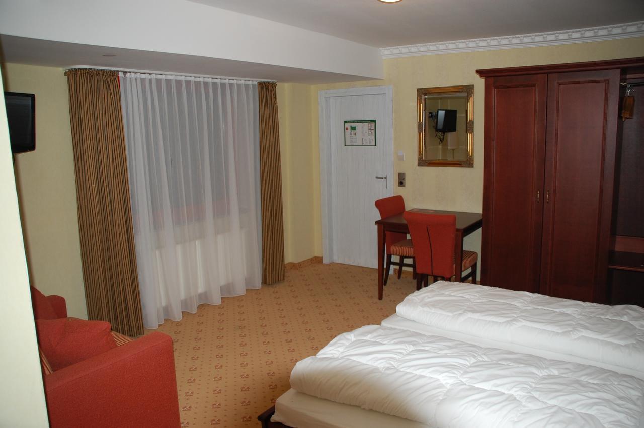 Kegel Tanz Palast Winterberg Hotel Exterior photo